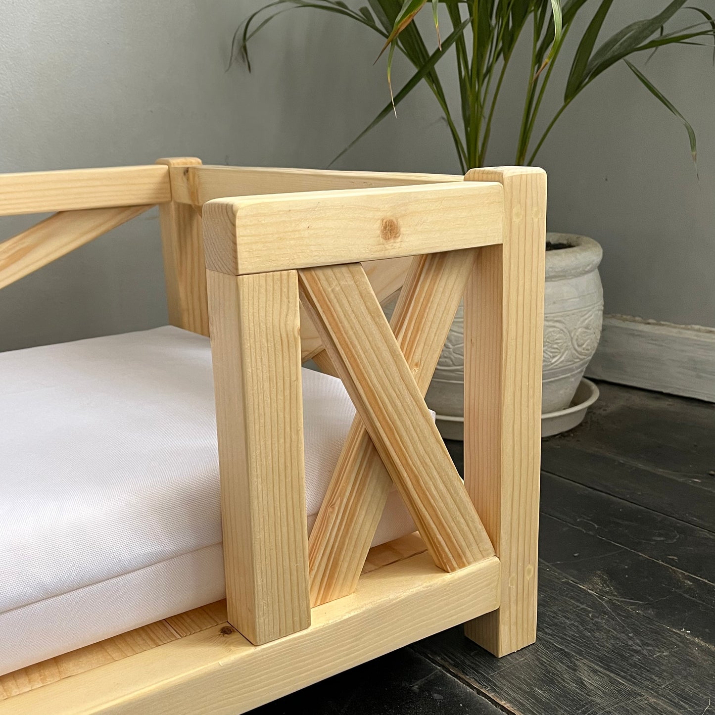 X Minimalist Pet Bed